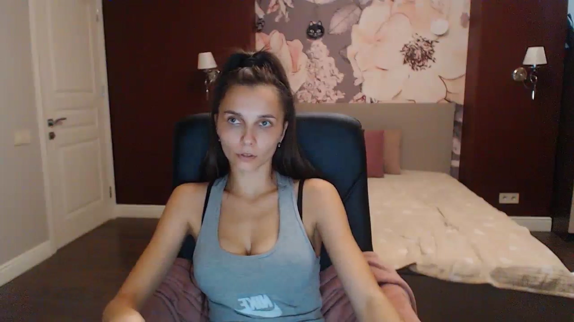 Karina_Mils video thumbnail