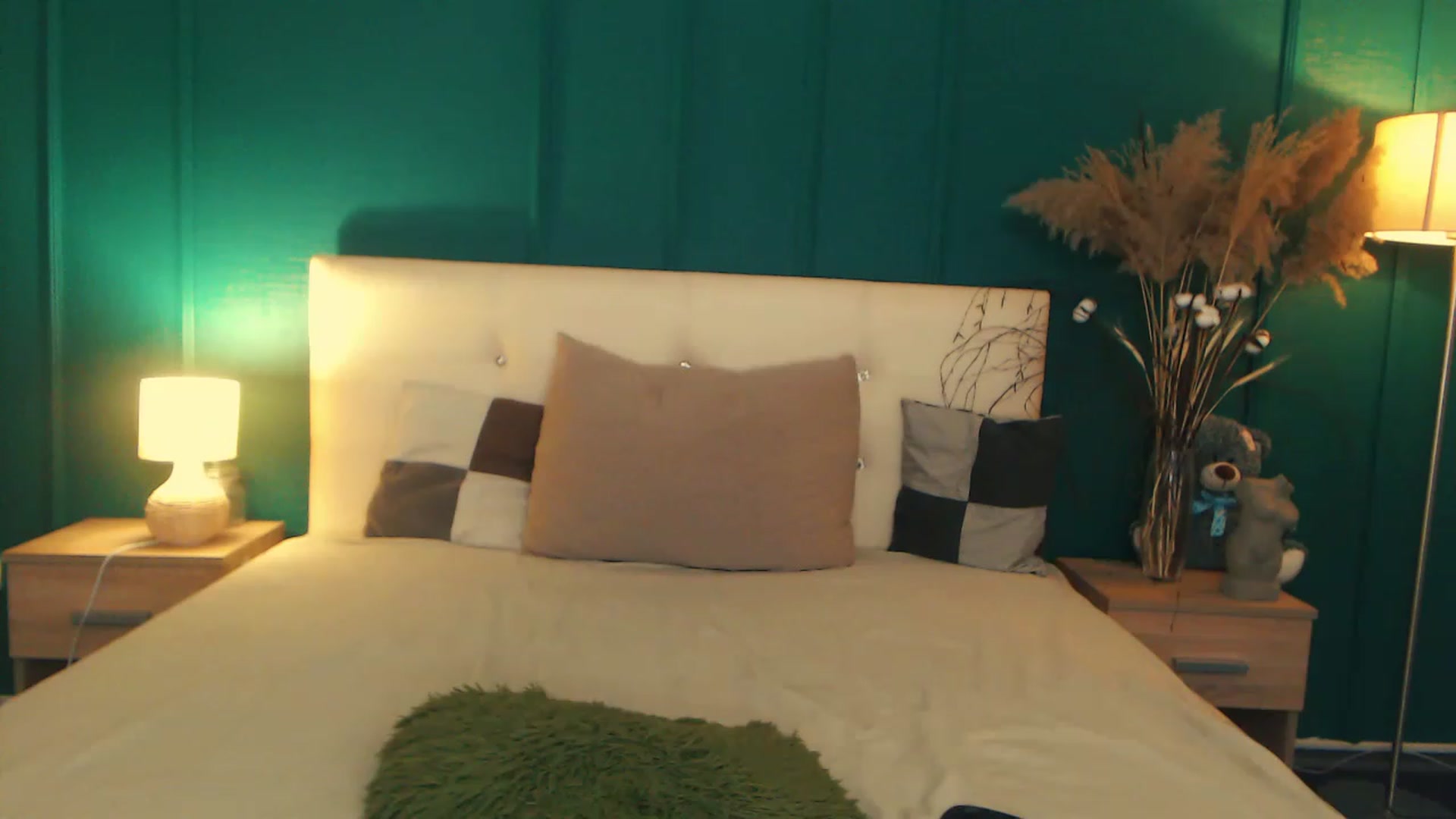 LovelyGin video thumbnail