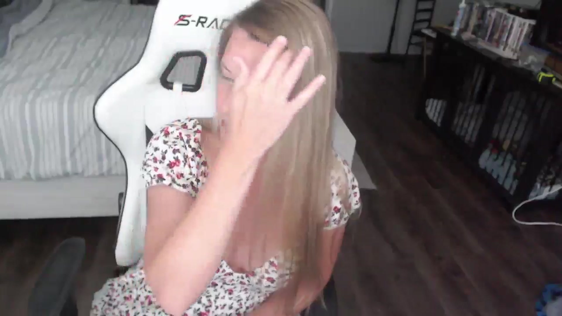ZenZoey video thumbnail