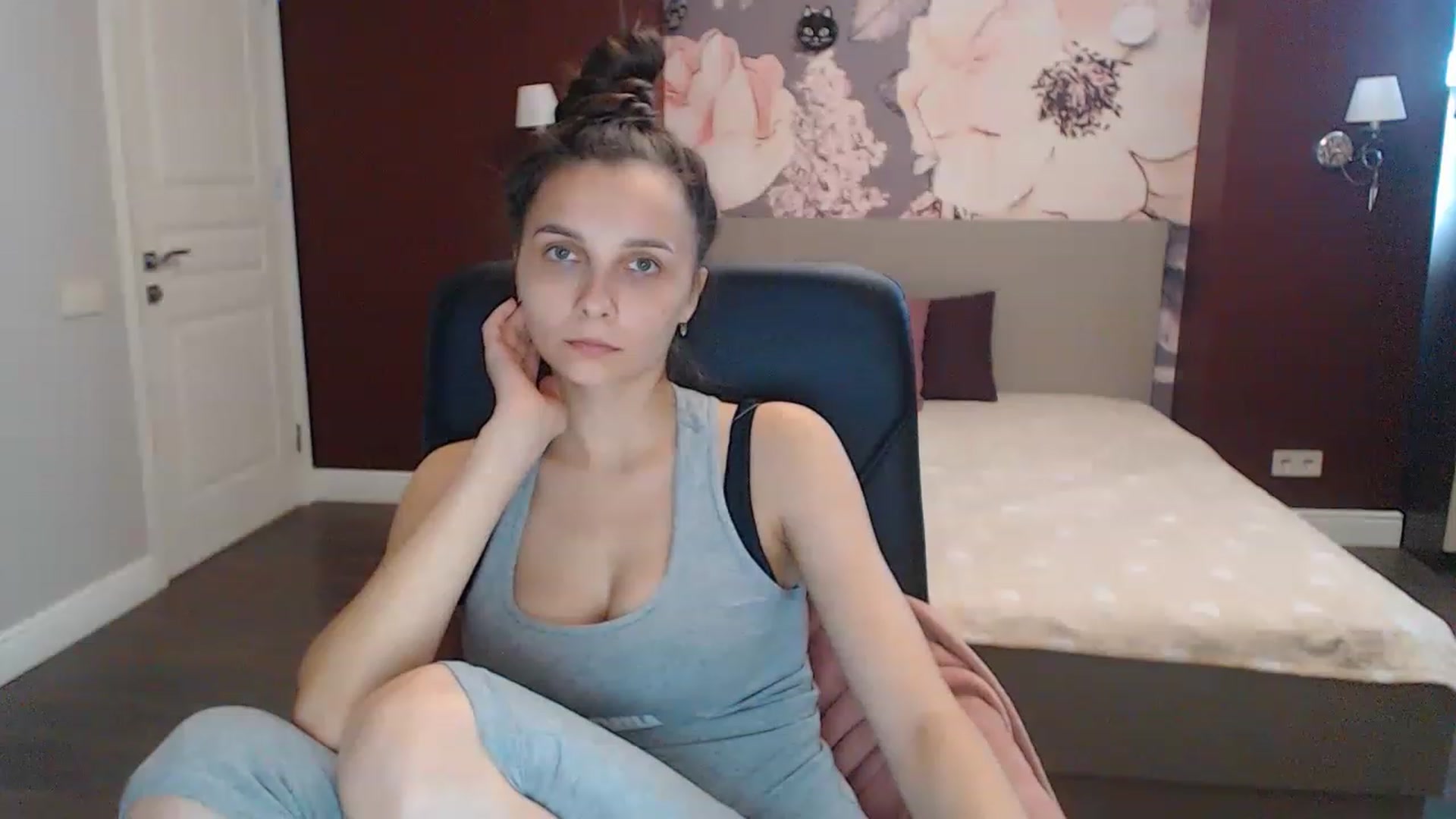 Karina_Mils video thumbnail