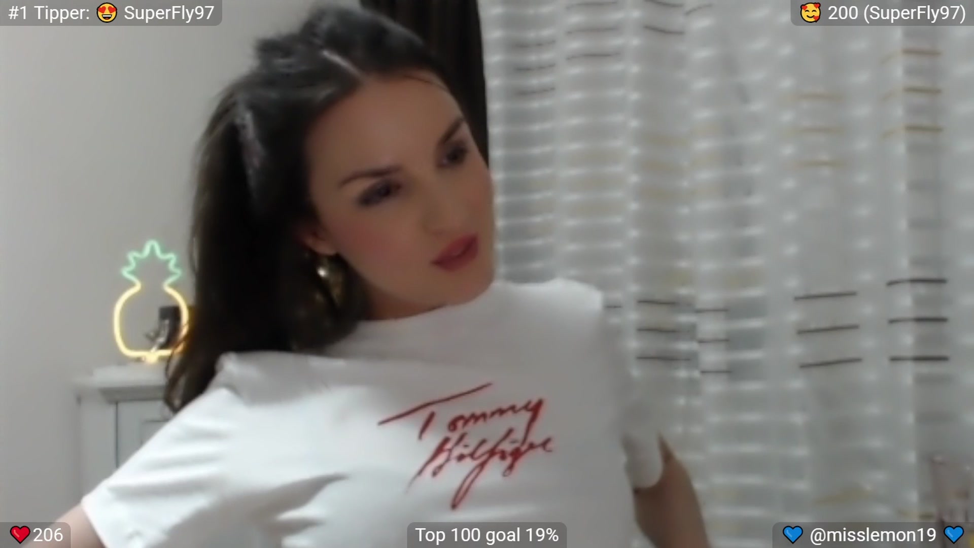 MissReno video thumbnail