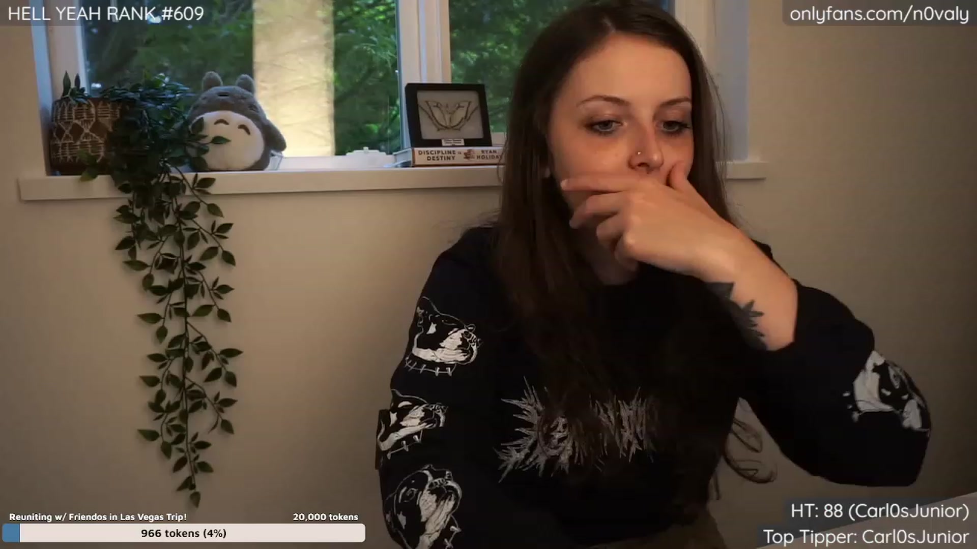 N0valy video thumbnail
