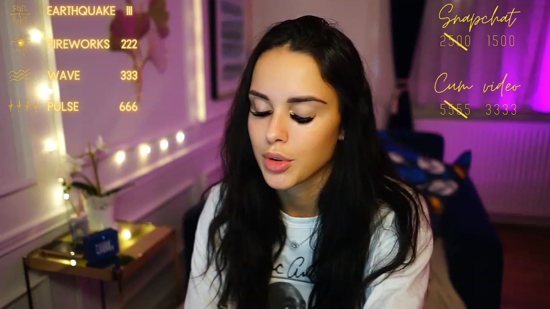cinnabellee video thumbnail