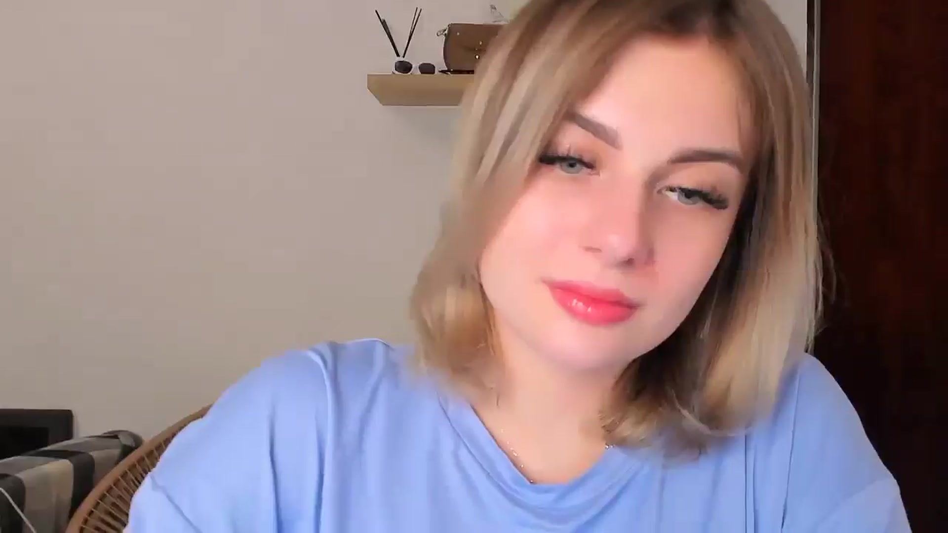 EarlyyBird video thumbnail