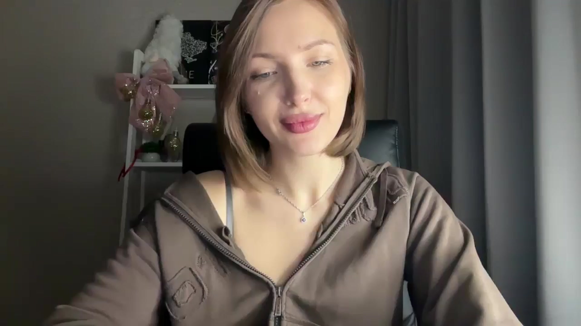 Di_Pearl video thumbnail