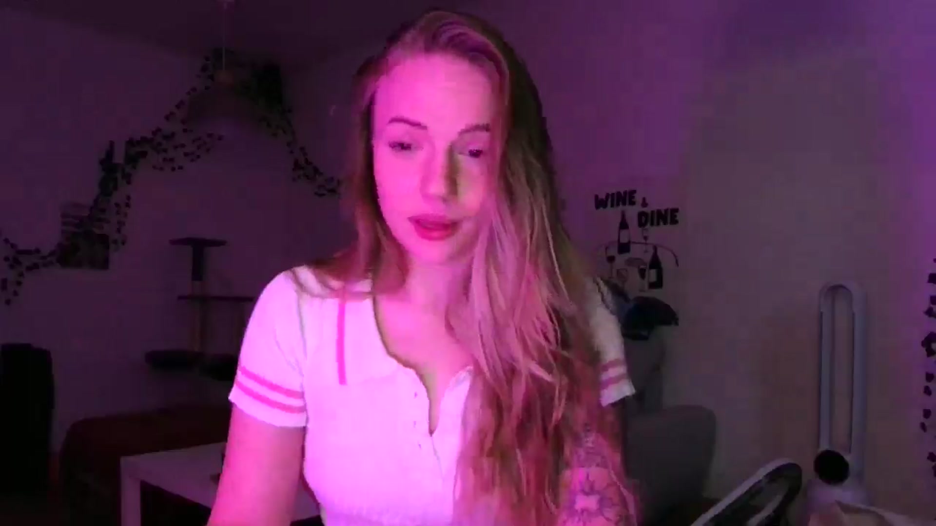 hollyjolly video thumbnail