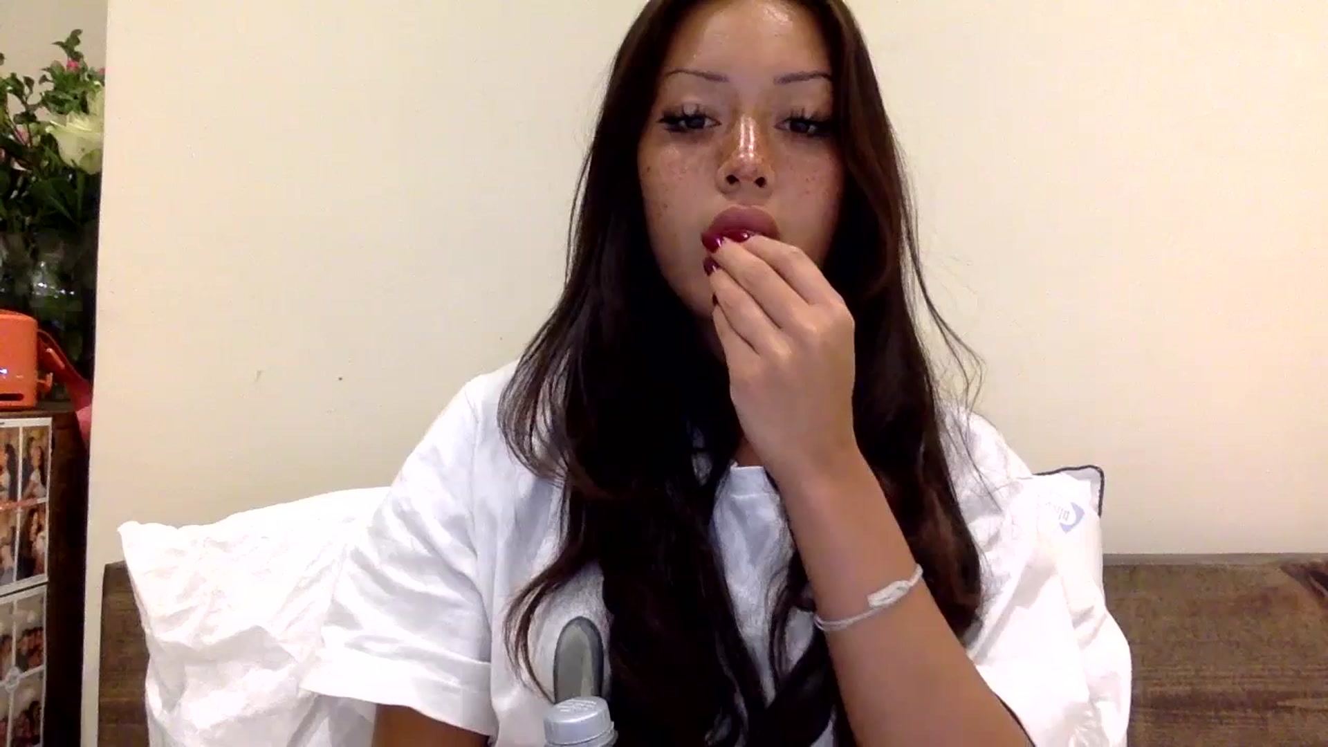 Miss_emiko video thumbnail