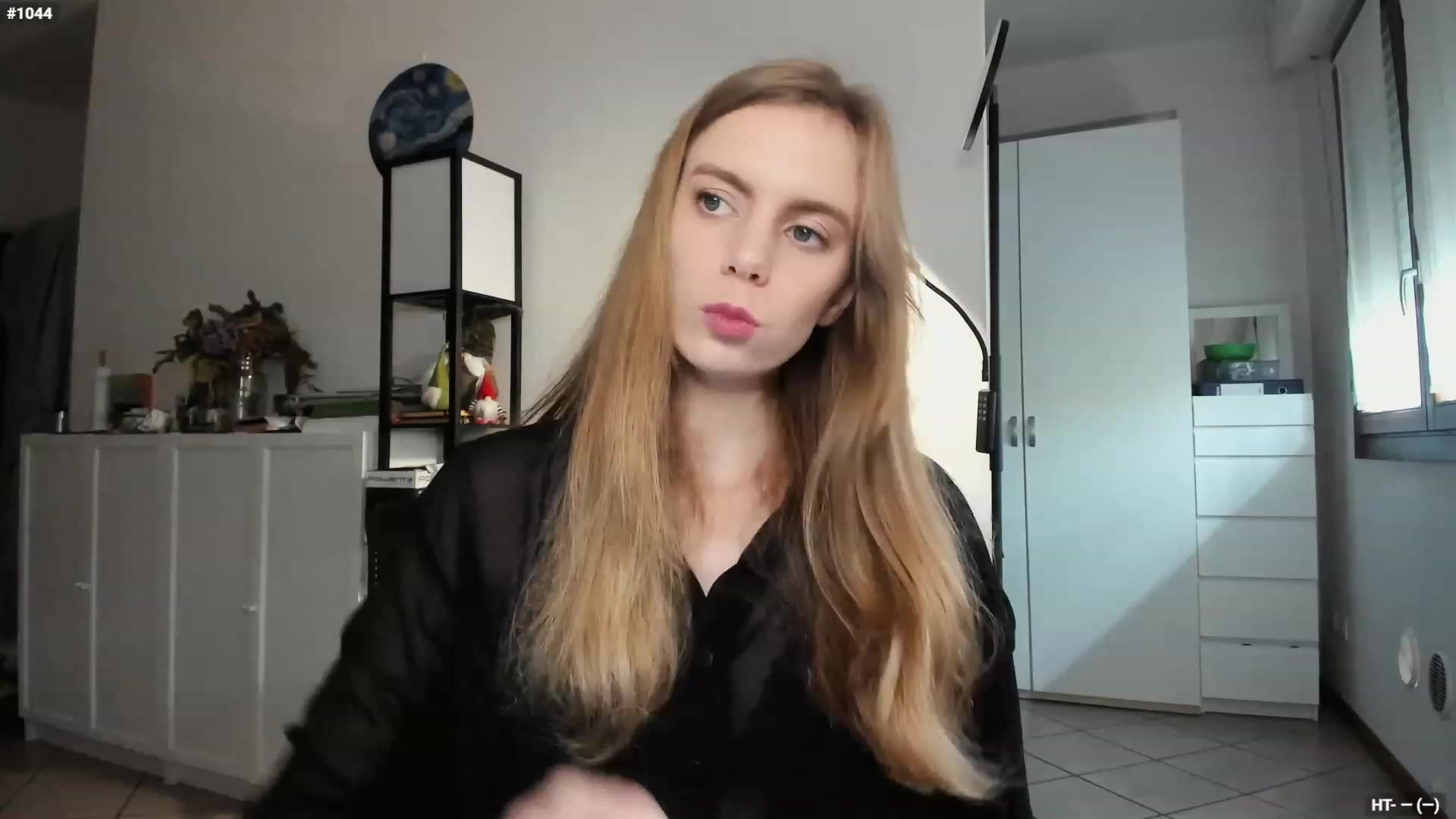 Personage video thumbnail