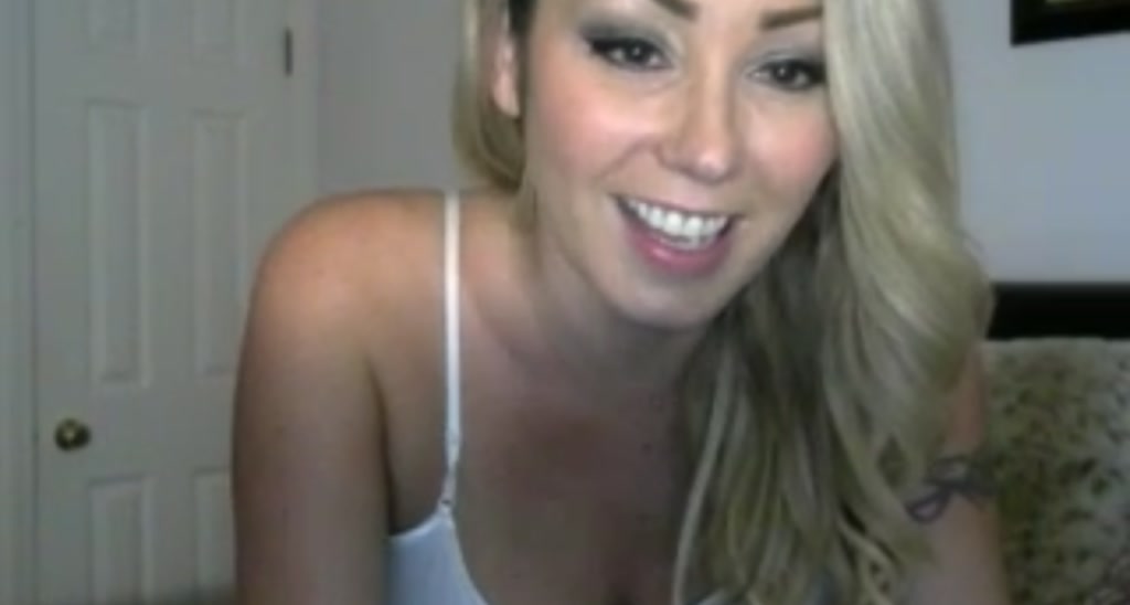 JuicyJamie_69 video thumbnail