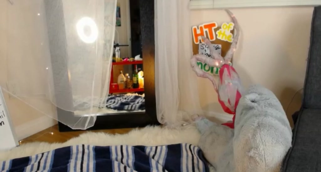 KissingHigh video thumbnail