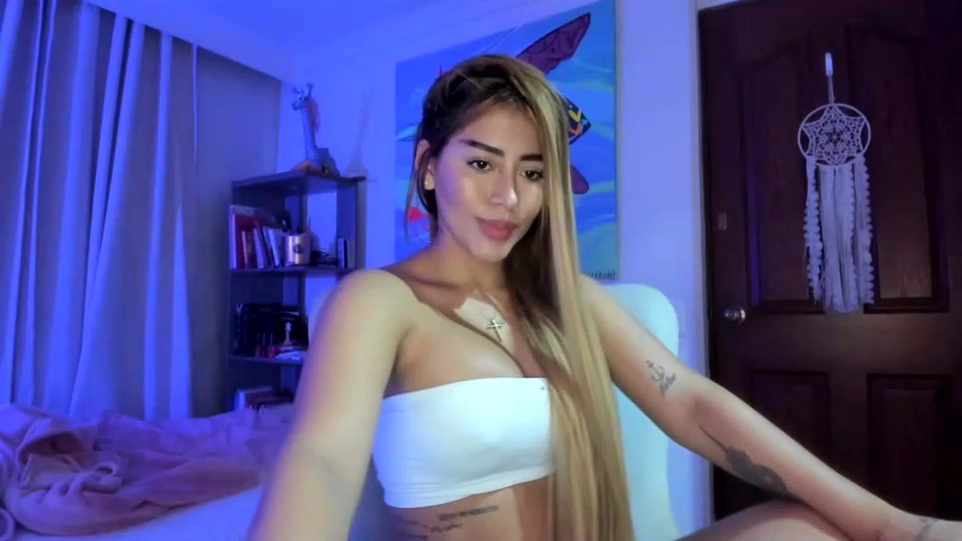 latina_violet video thumbnail