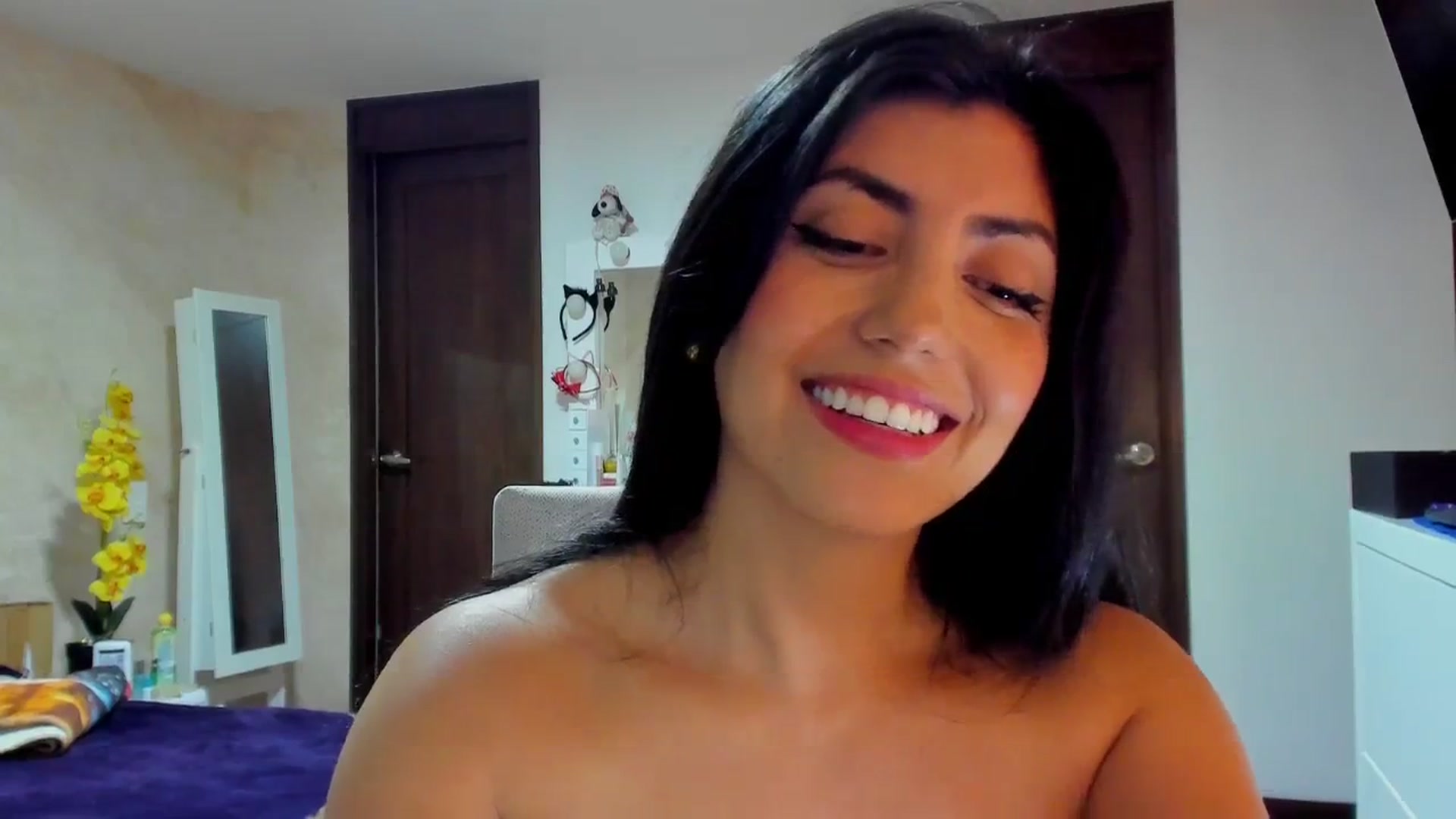 leyla_blue video thumbnail
