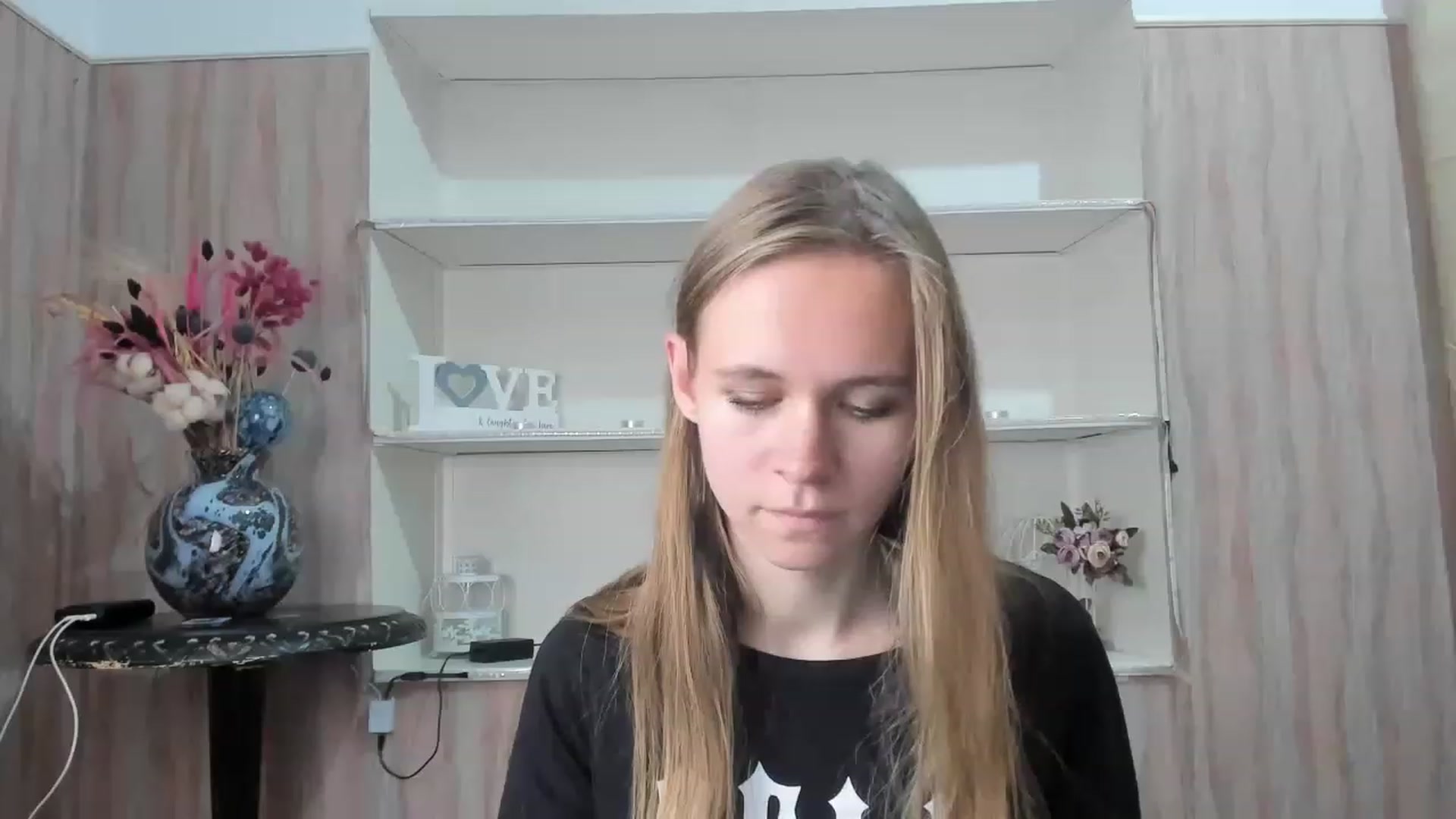 LauraCruze video thumbnail