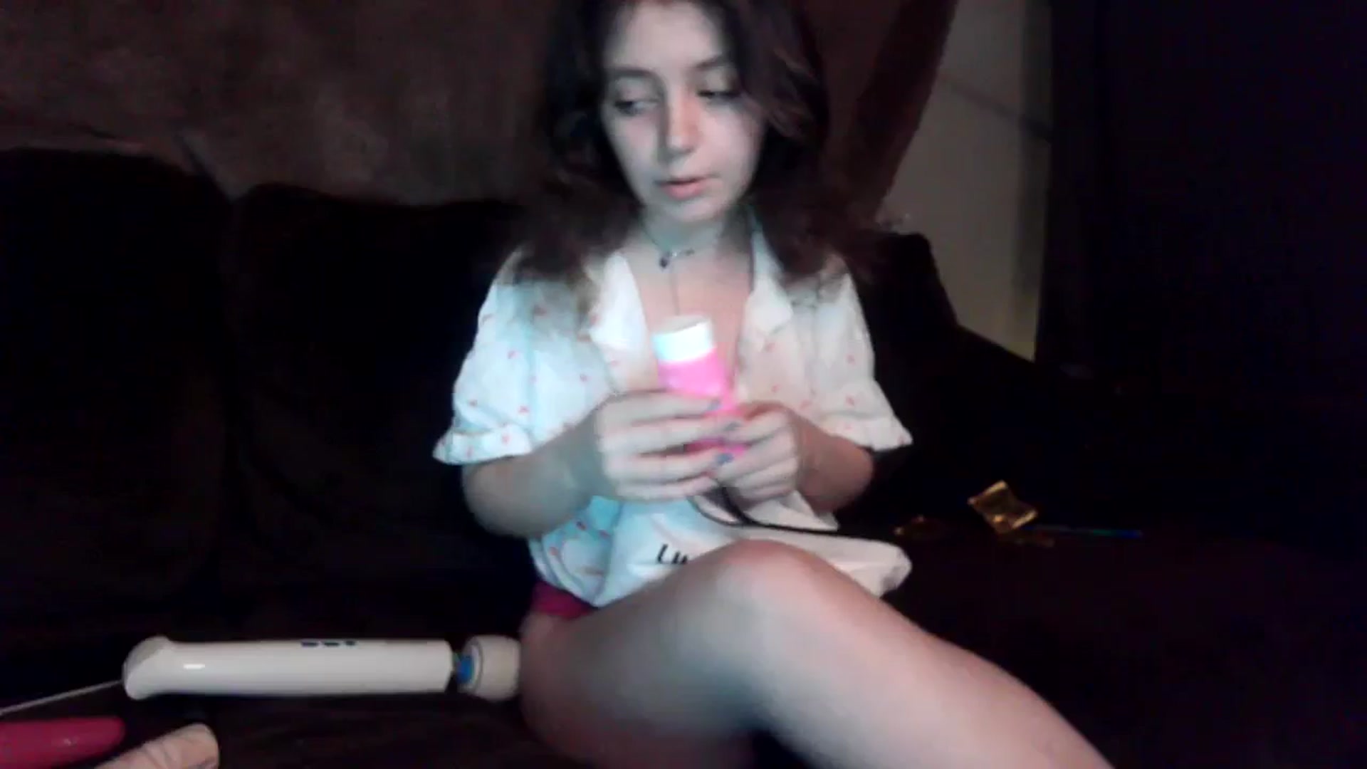 Prettybutsad video thumbnail