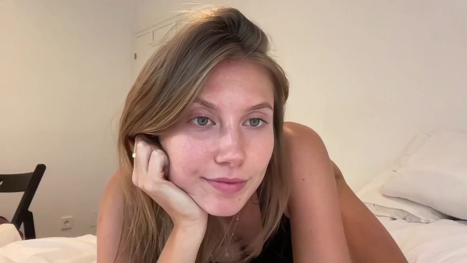 JasSurfGirl video thumbnail