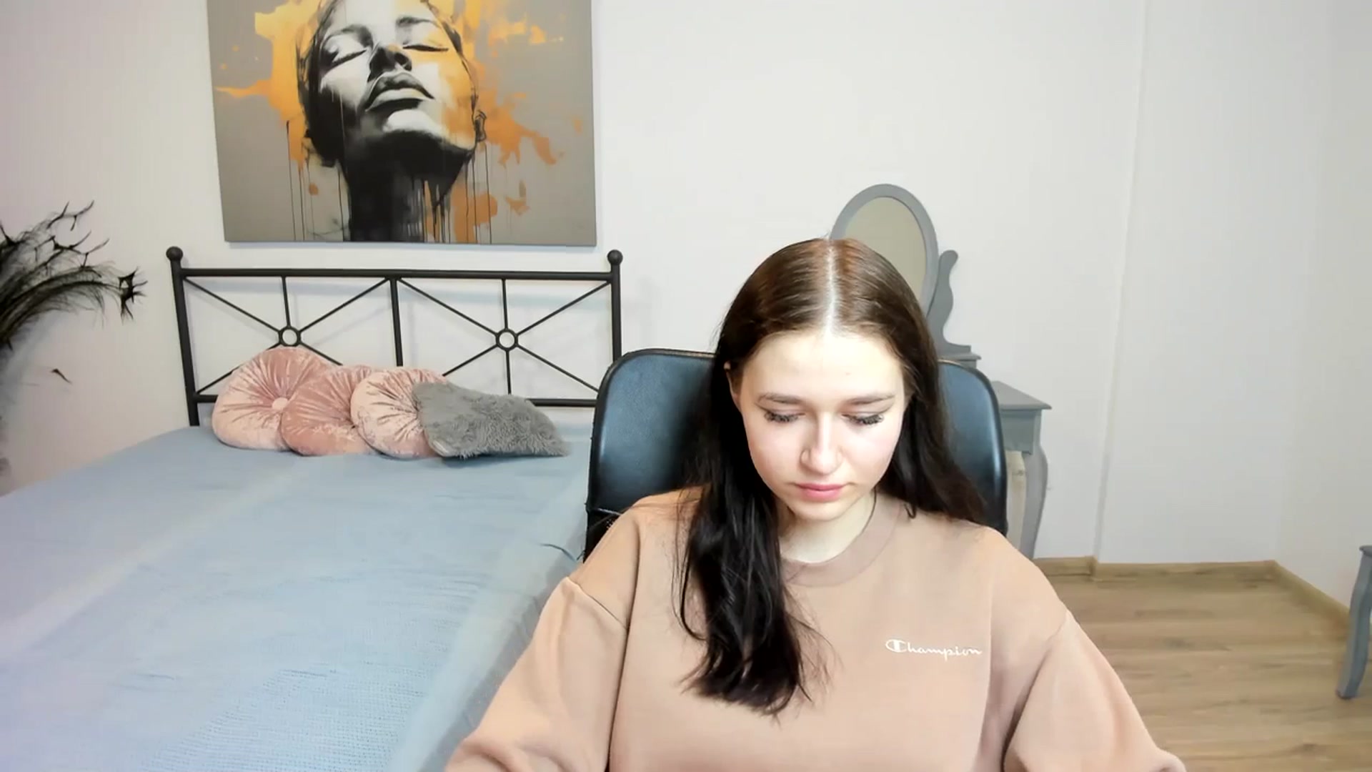 SsweetPeaches video thumbnail