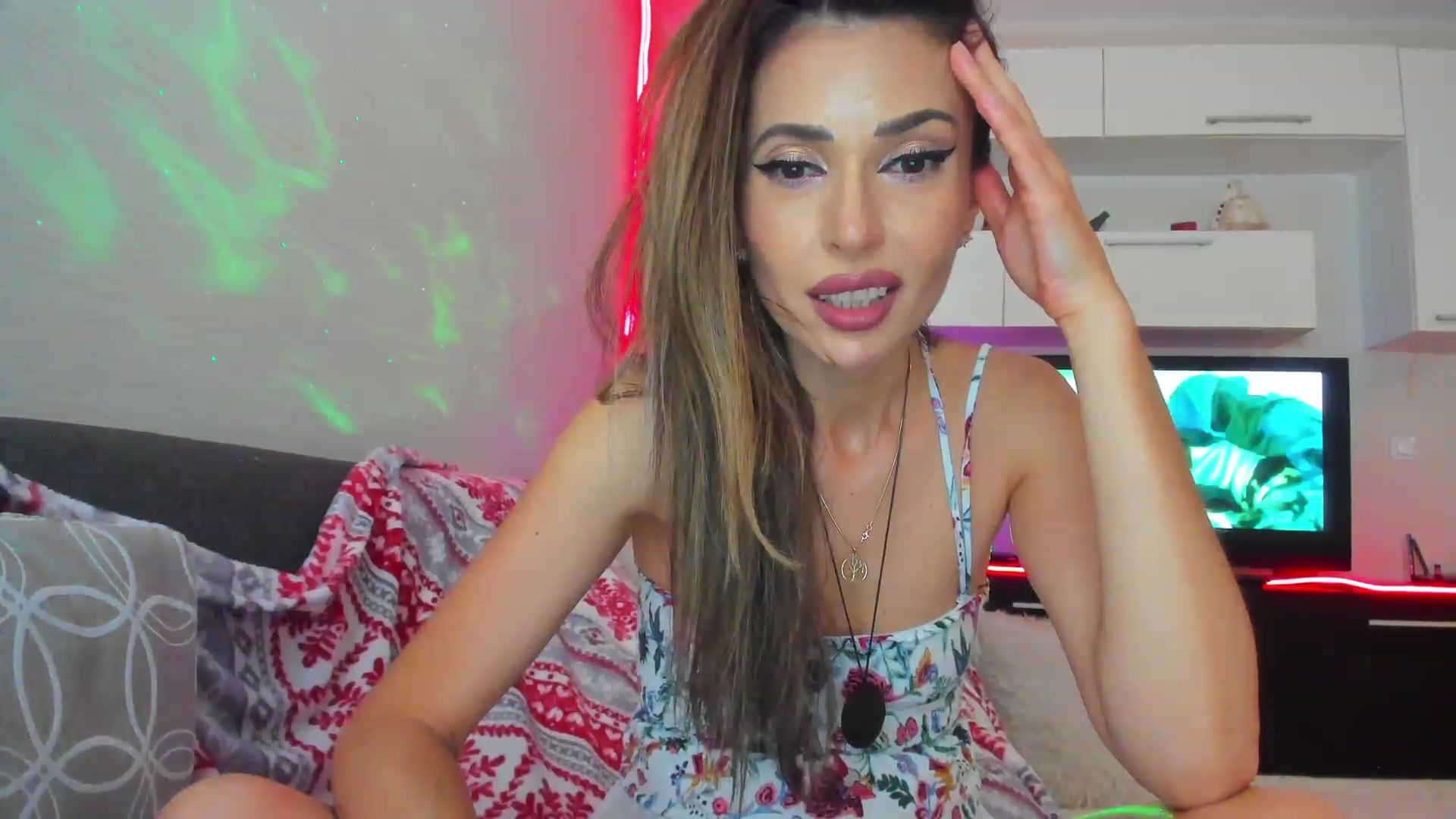 SmileyTinaa video thumbnail