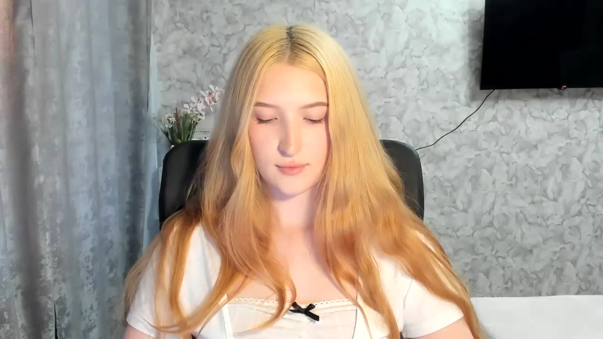 Ilona_Here video thumbnail