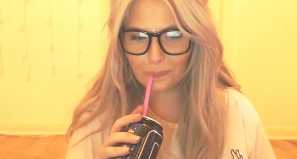 CozmicGirl video thumbnail