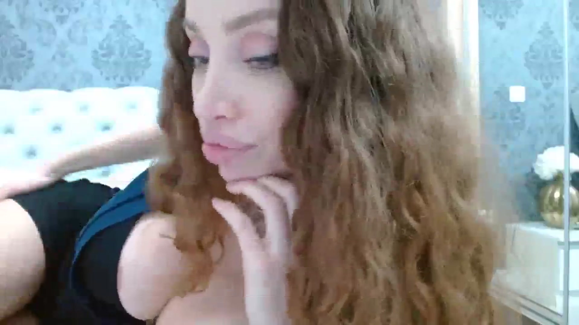 Anayys video thumbnail