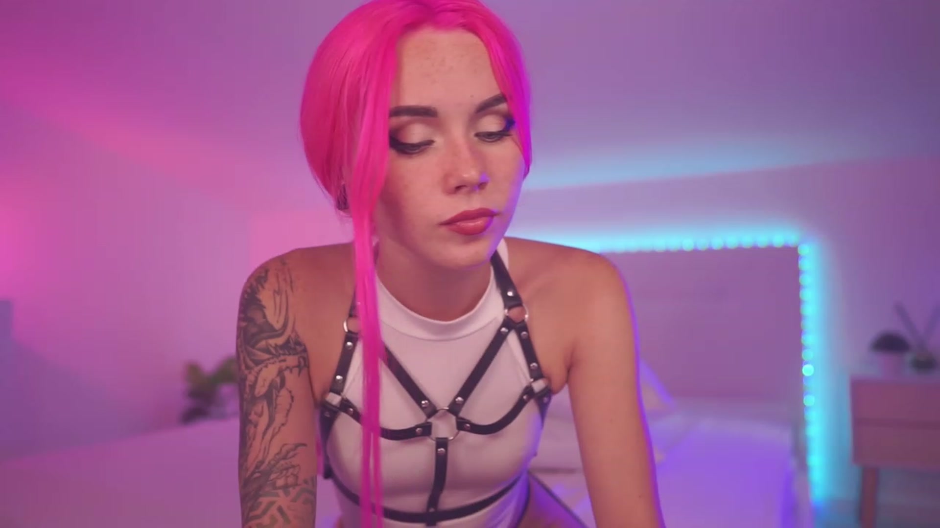 Sarah_Pink video thumbnail