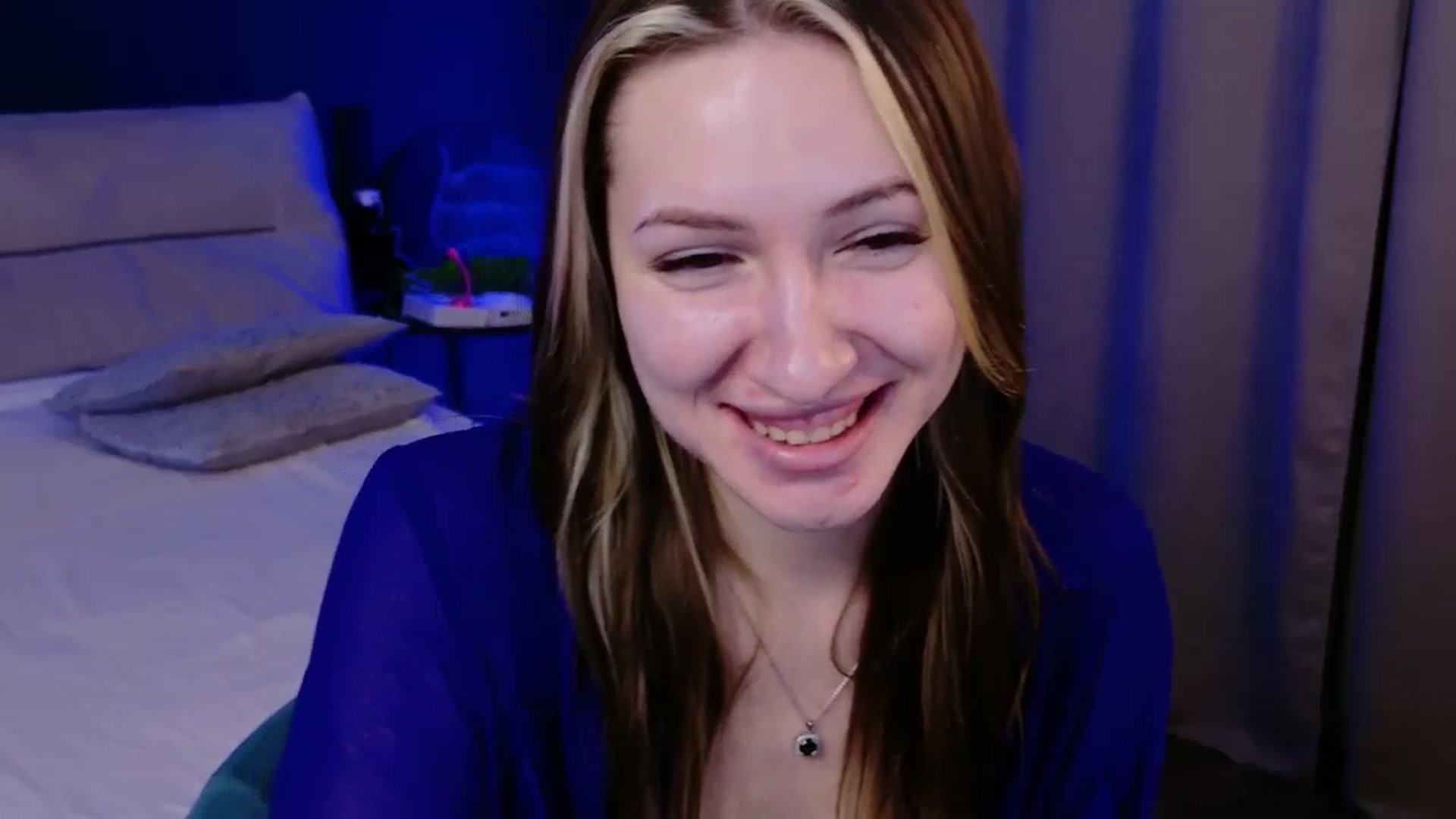 LovelyGin video thumbnail
