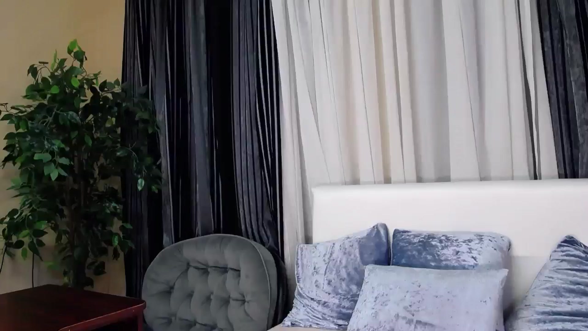 Floured video thumbnail