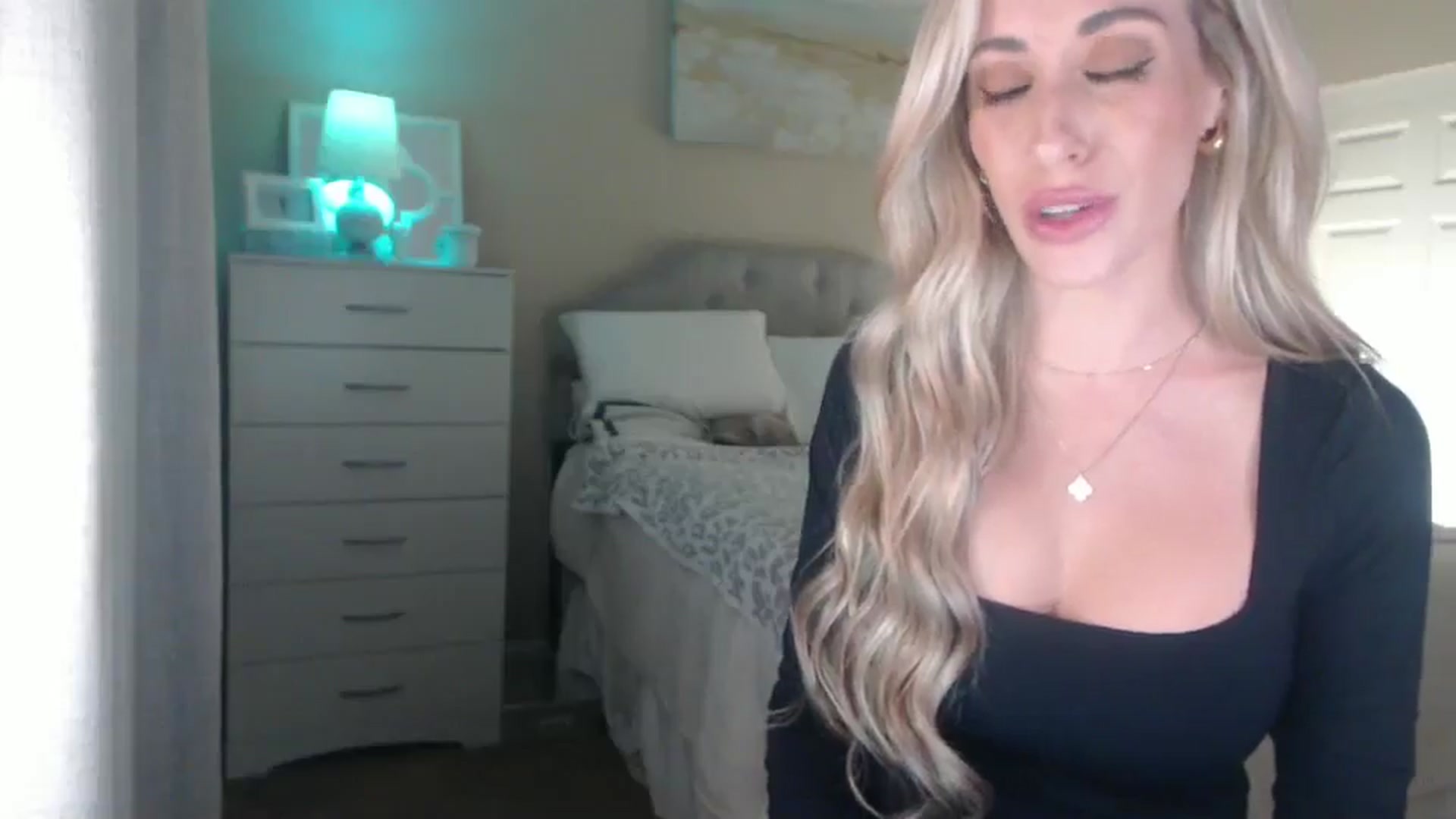 Queen_bambii video thumbnail
