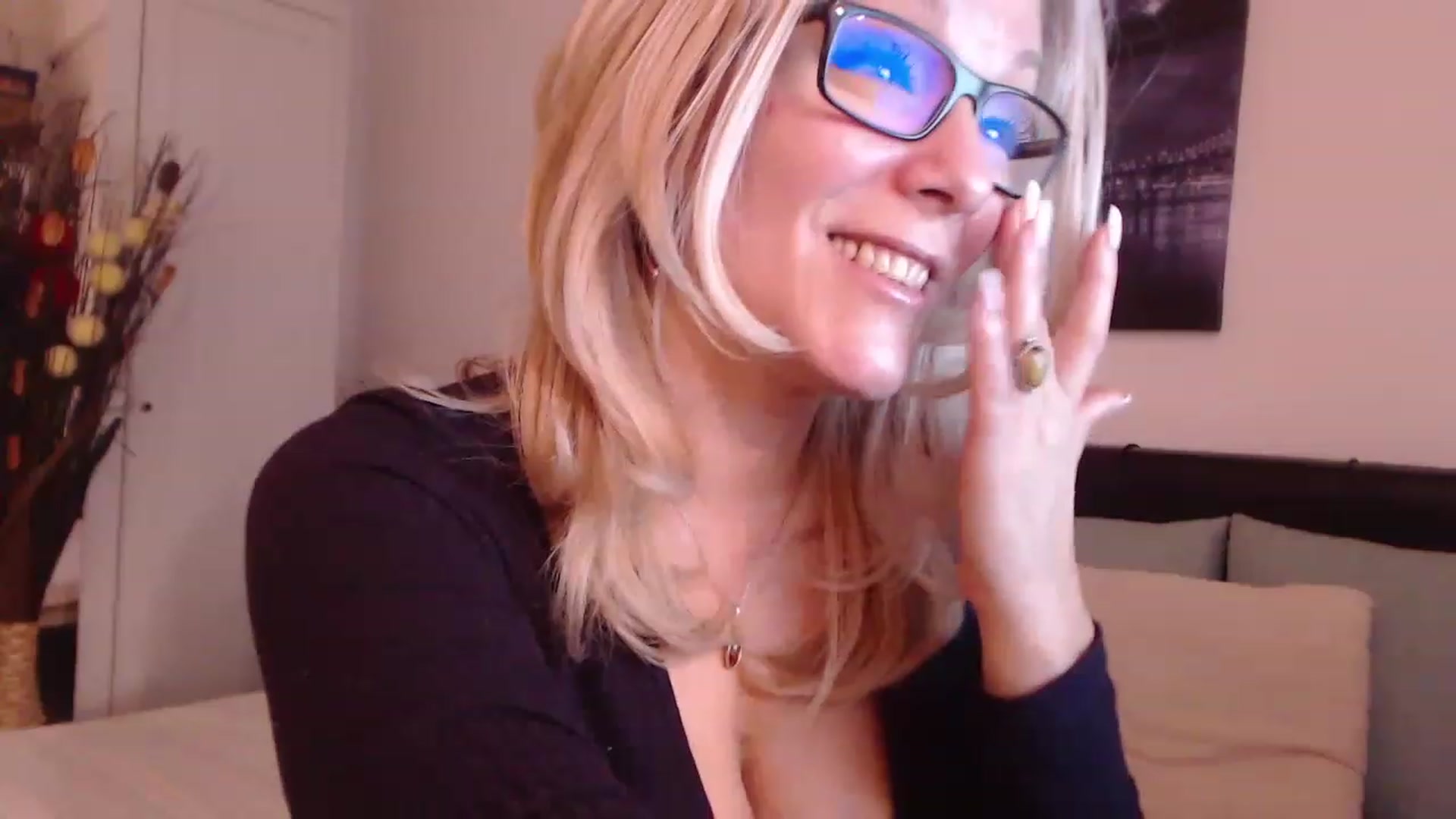 Reeya71 video thumbnail