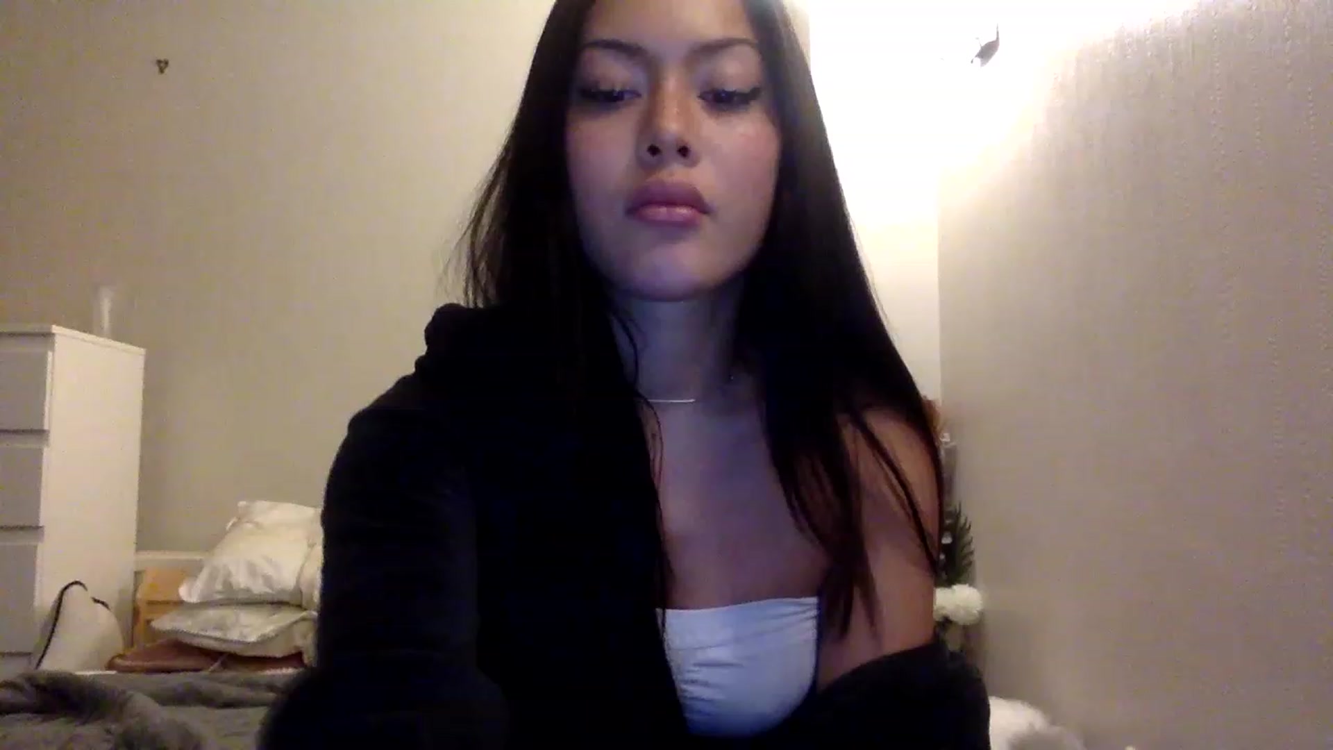 Miss_emiko video thumbnail