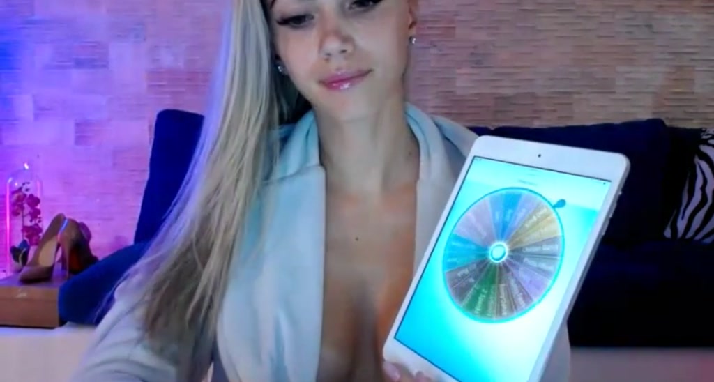 VivianisHere video thumbnail