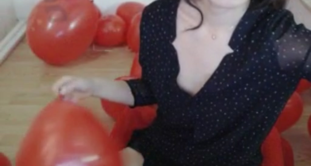 LoveliaNight video thumbnail