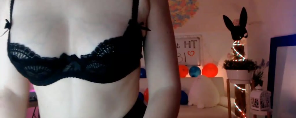DearLilou video thumbnail