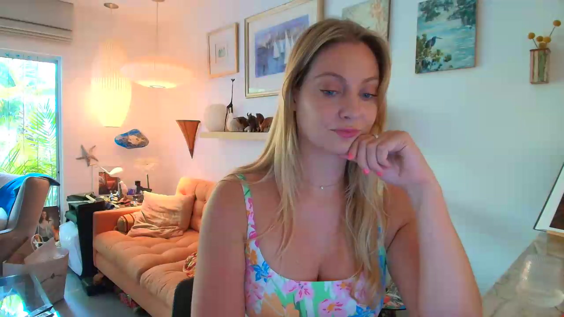 VeronicaOMG video thumbnail