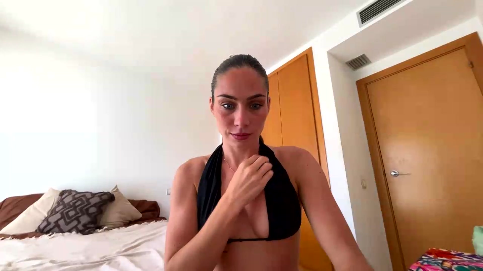 English_Lola video thumbnail