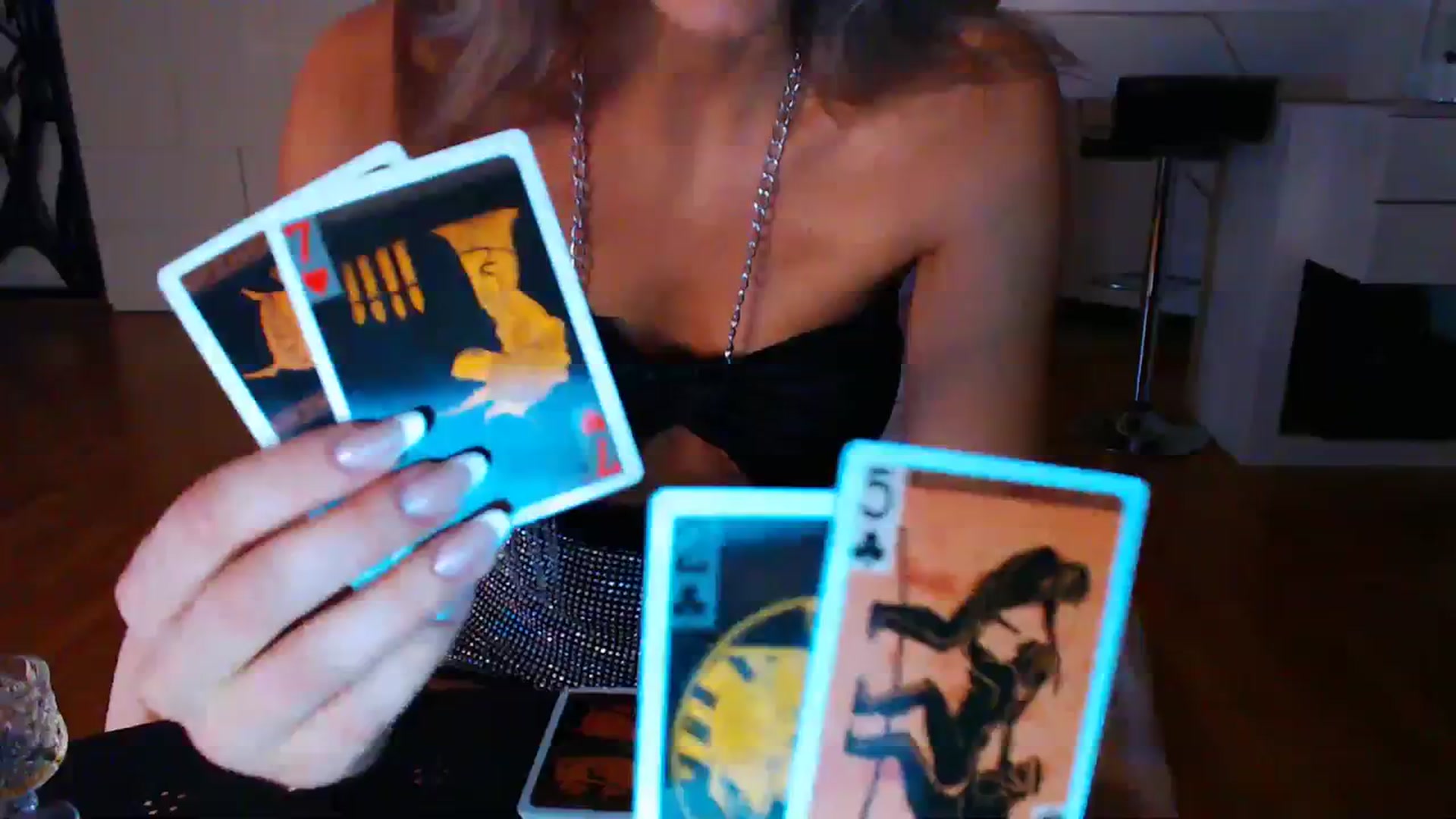 D_y_y video thumbnail