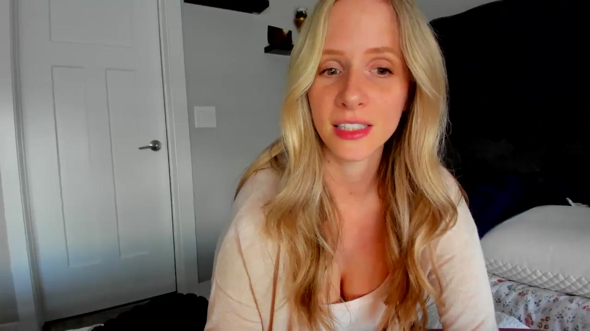 Lucylux1 video thumbnail
