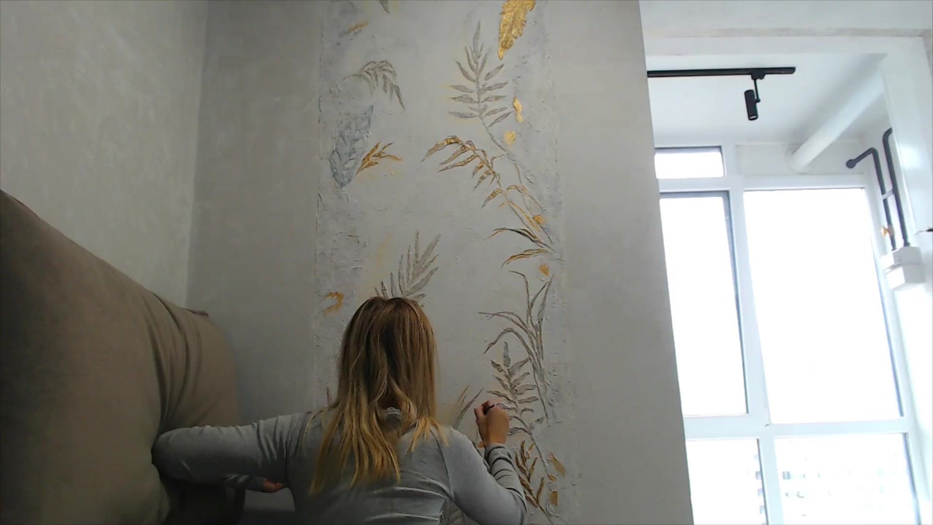 fiancee video thumbnail