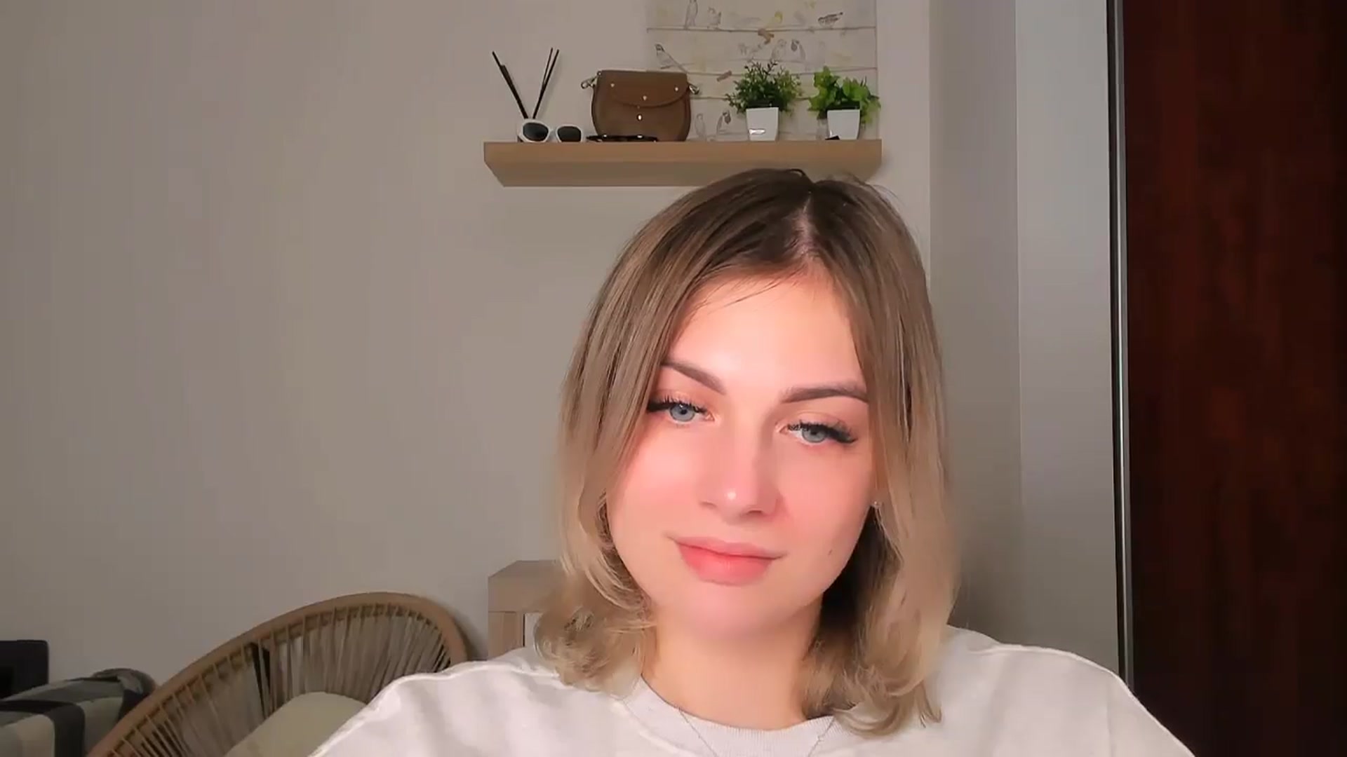 EarlyyBird video thumbnail