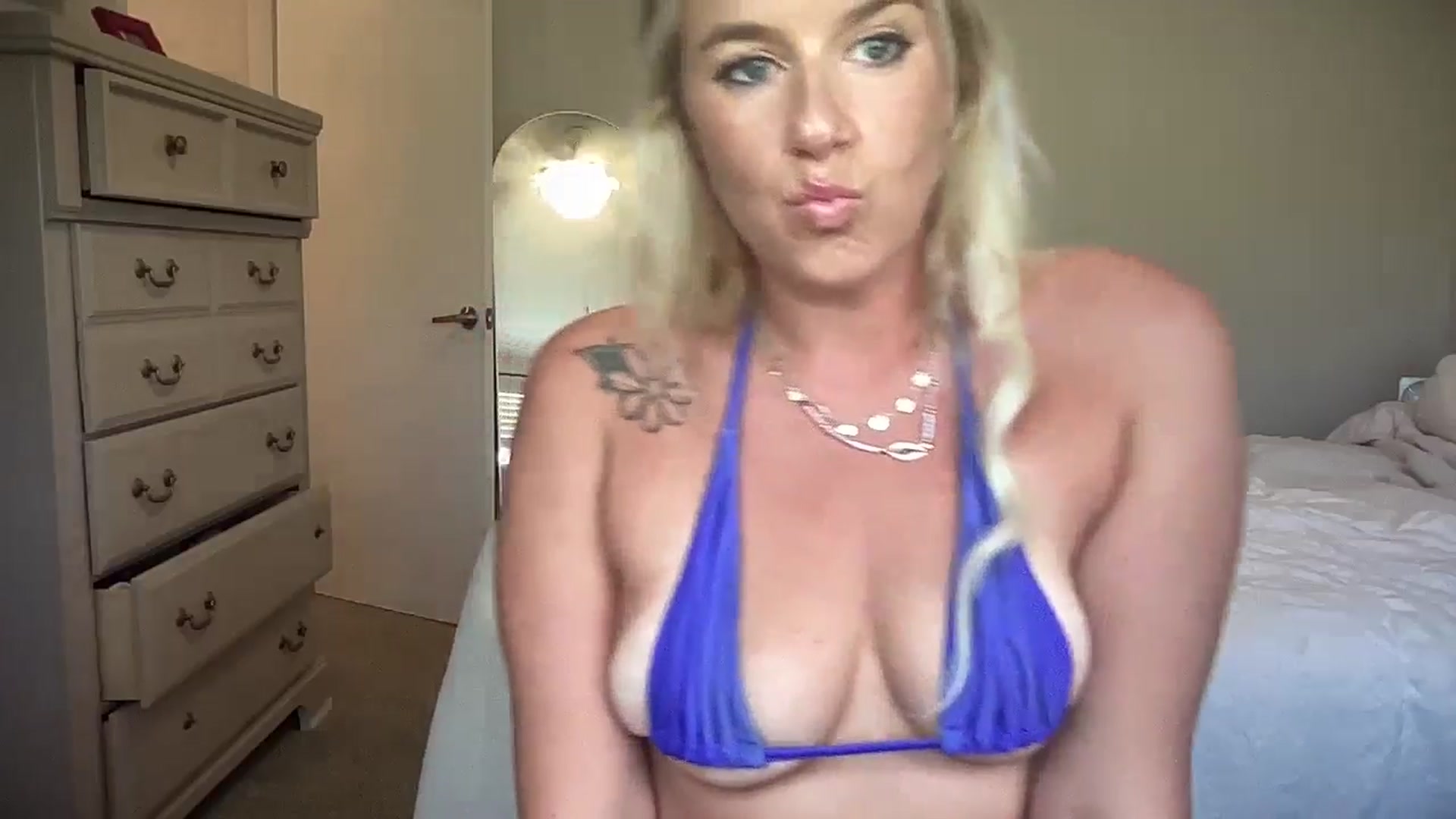 Lily_Kell video thumbnail