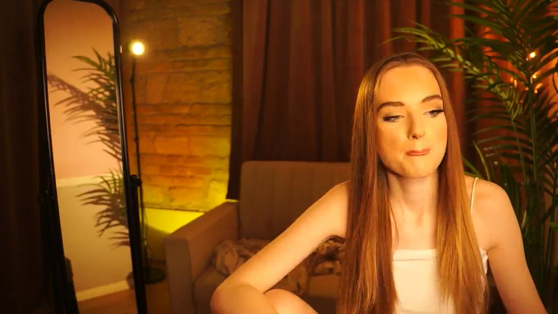 petitegonwild video thumbnail
