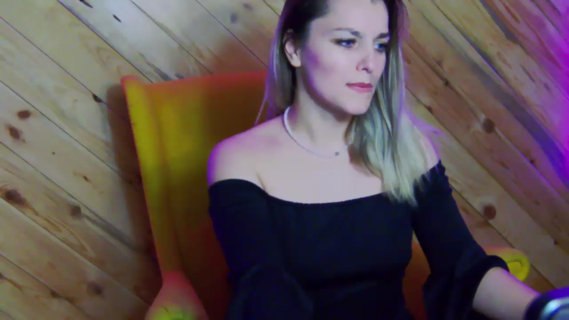 Leyla_T video thumbnail