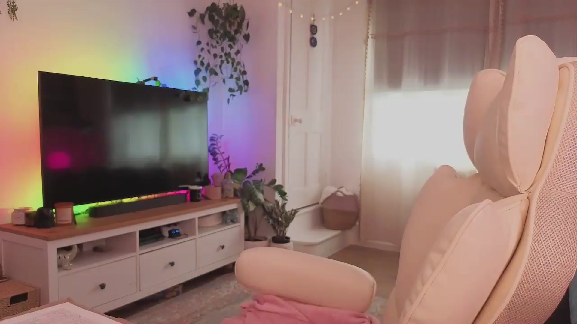 LunaMaya video thumbnail