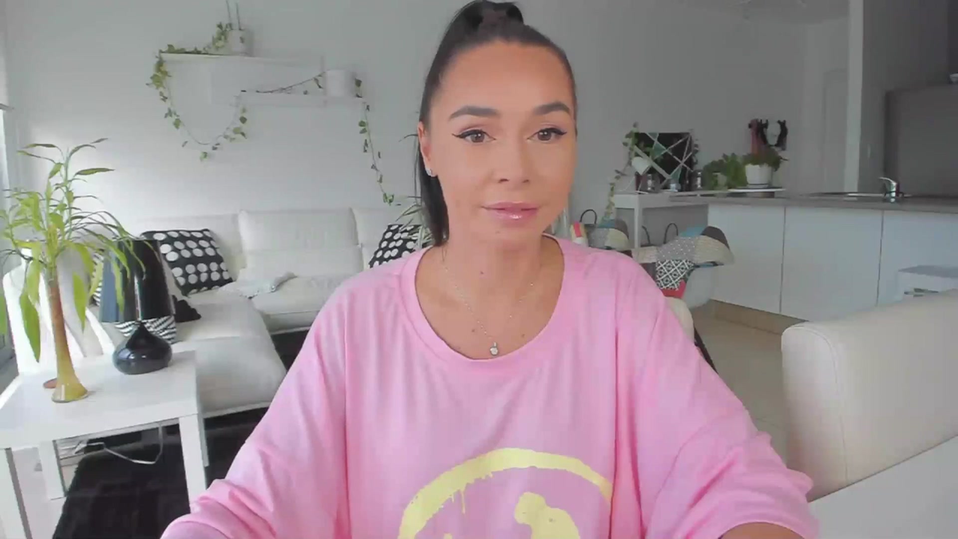 summerbae video thumbnail