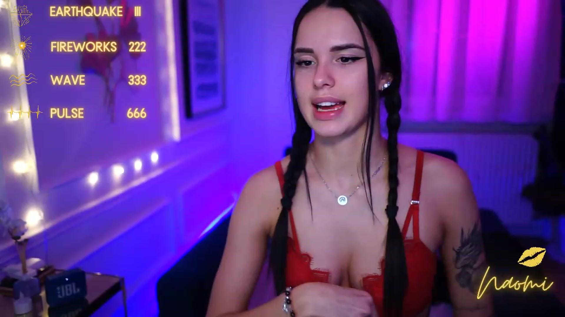 cinnabellee video thumbnail