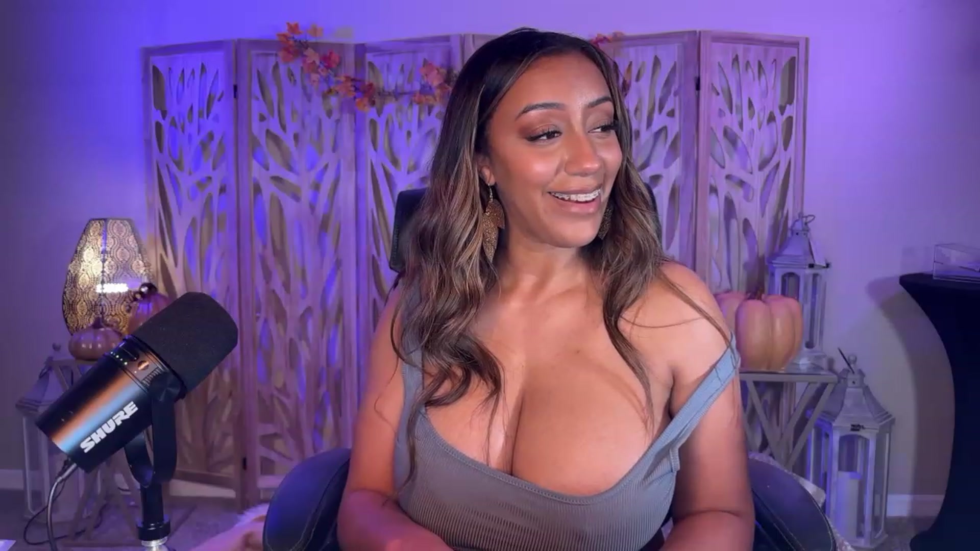 Autumn_Ari video thumbnail