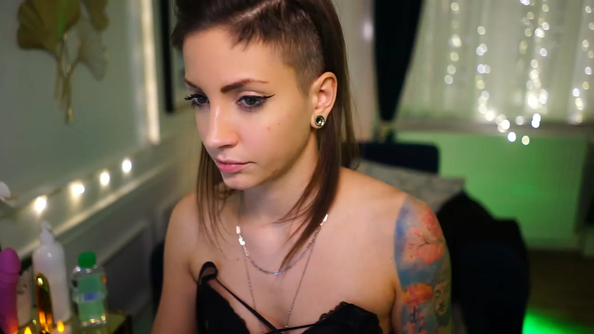 Kend_dall video thumbnail
