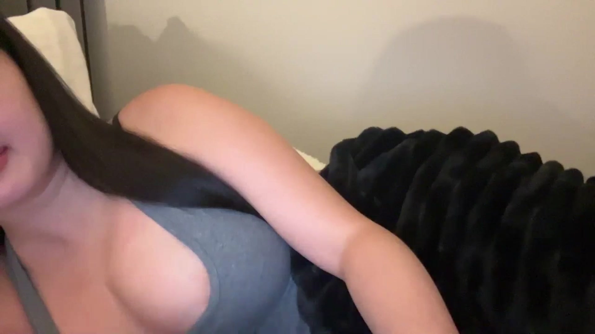 MsAkira video thumbnail