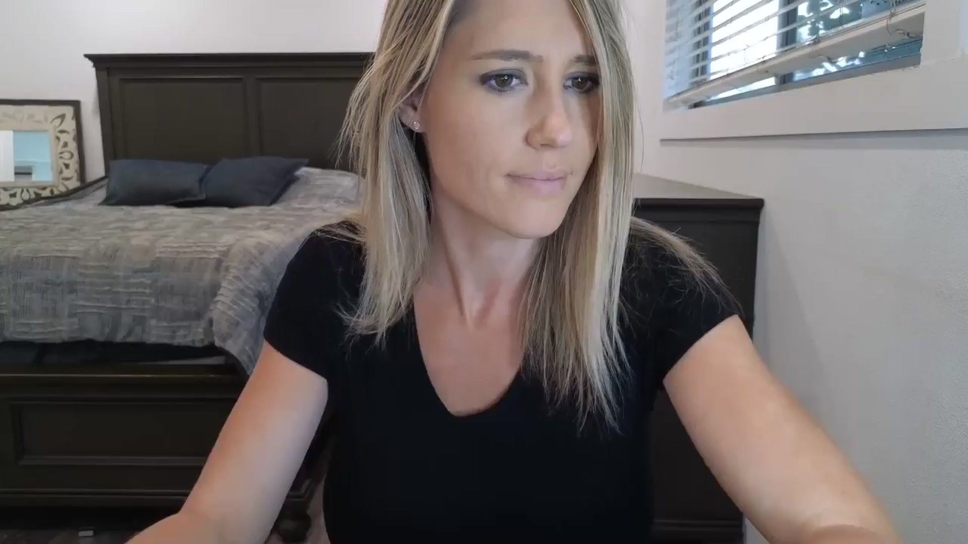 blond_milf video thumbnail