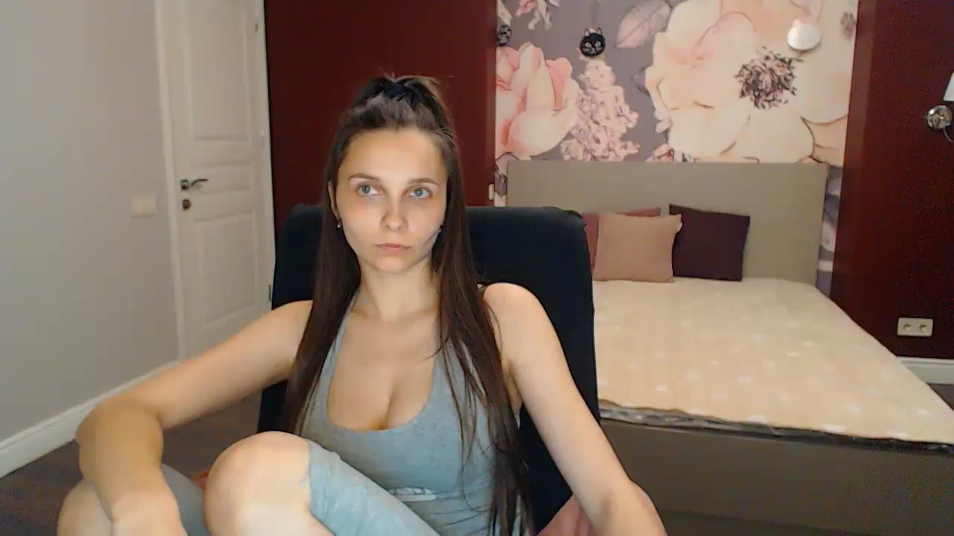 Karina_Mils video thumbnail